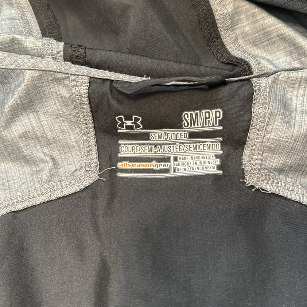 Under Armour Lightweight Running Jacket - image 5